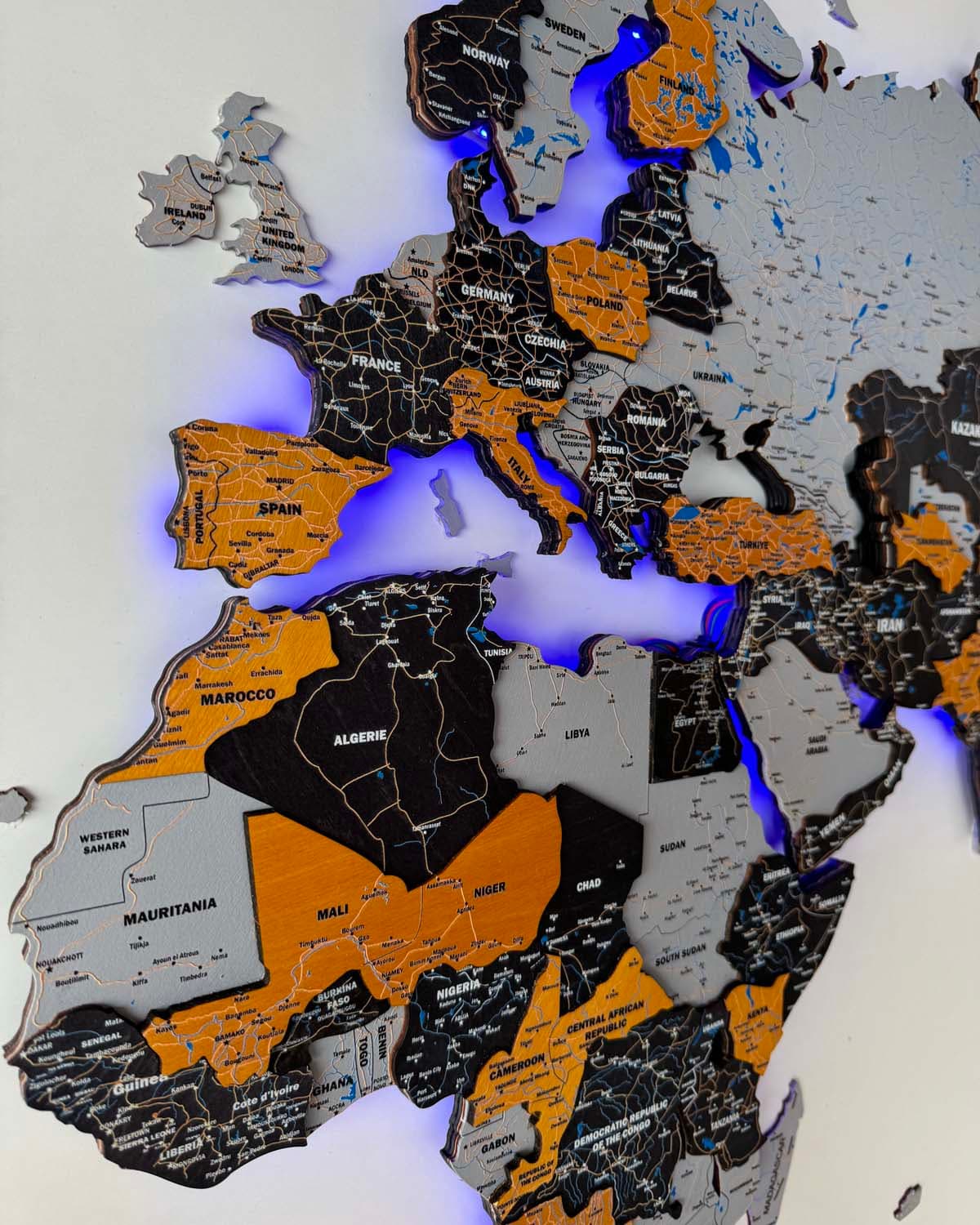 Drewniana Mapa Świata Podświetlana LED 3D Premium Sikorka® - 200x100cm - Nie
